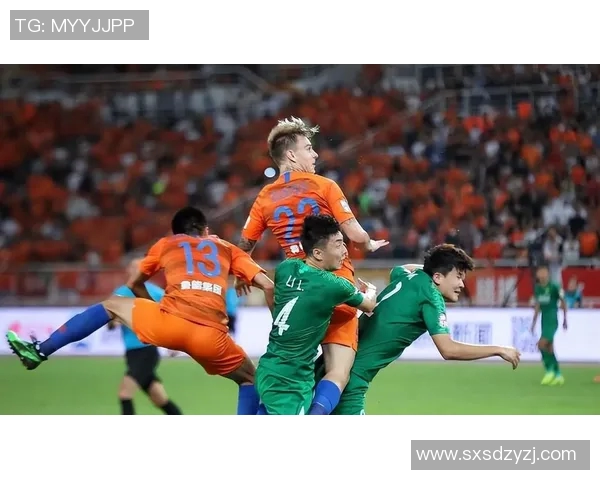 杜迪兰吉对阵塞维利亚的精彩较量引发球迷热议与期待 杜迪兰吉对阵塞维利亚的精彩较量引发球迷热议与期待