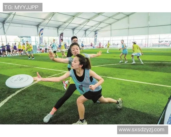 武汉飞盘队在世界街舞大赛中的耐力表现引发热议与赞赏